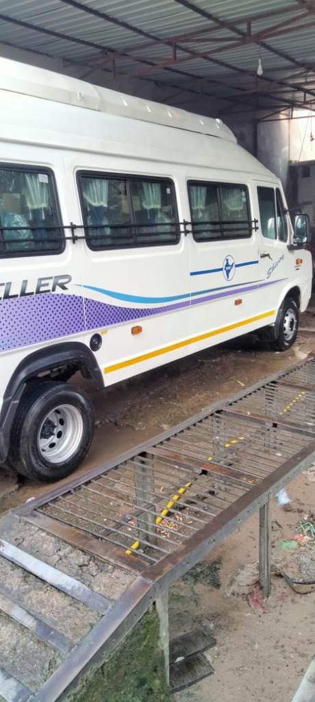 Force Deluxe Traveller